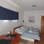 Burcul Pag شقة *