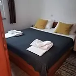 Burcul Pag شقة