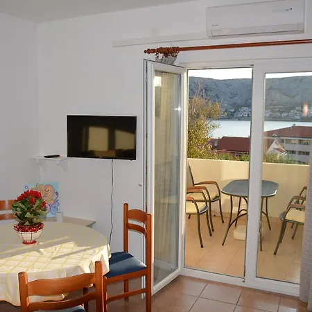 Burcul Pag Apartament