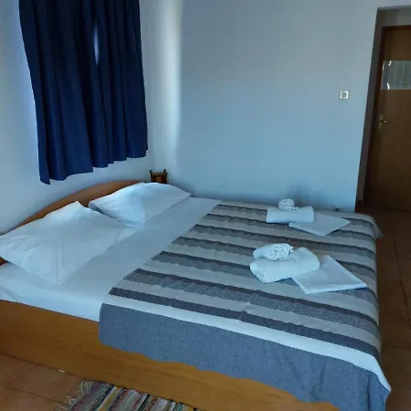 Burcul Pag * Pag Town